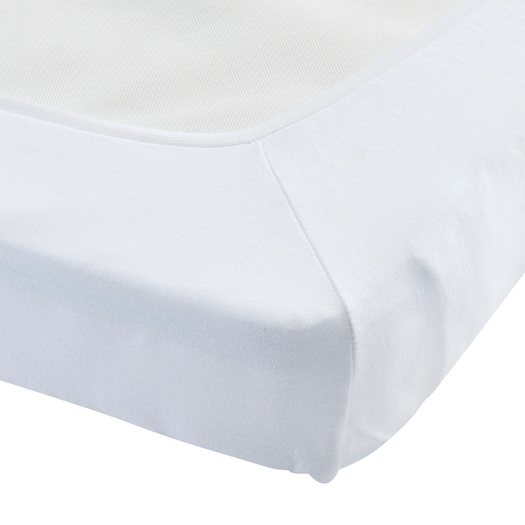 Gaia Baby Hera Cot Bed fitted sheet on mattress